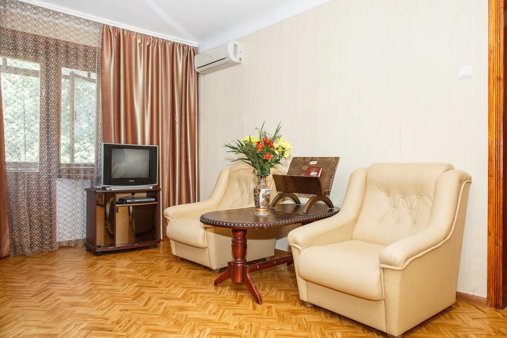 Apartment On Yatsenka Street Near Intourist Hotel Zaporizhia Екстериор снимка